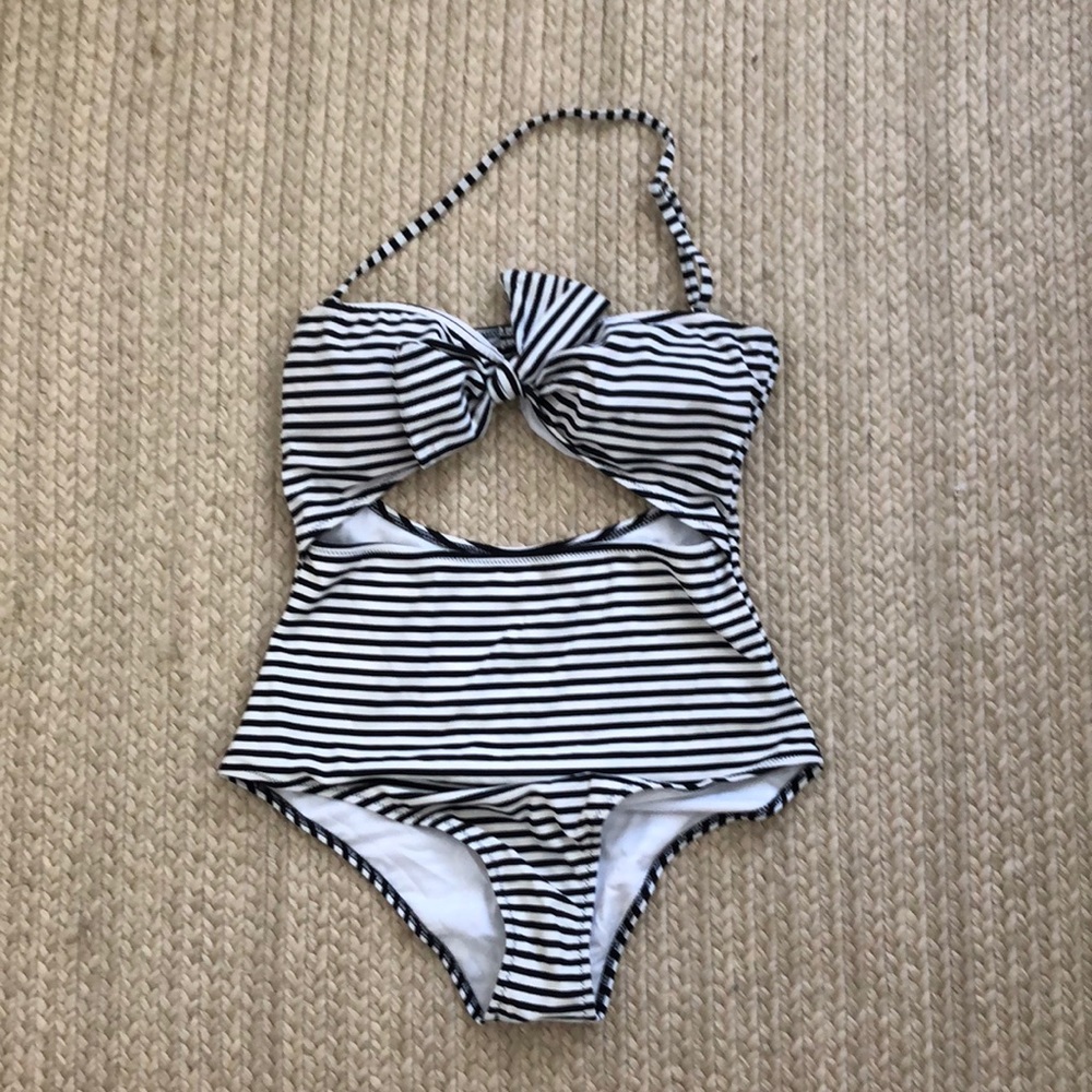 Cupshe one piece swim bathing suit striped